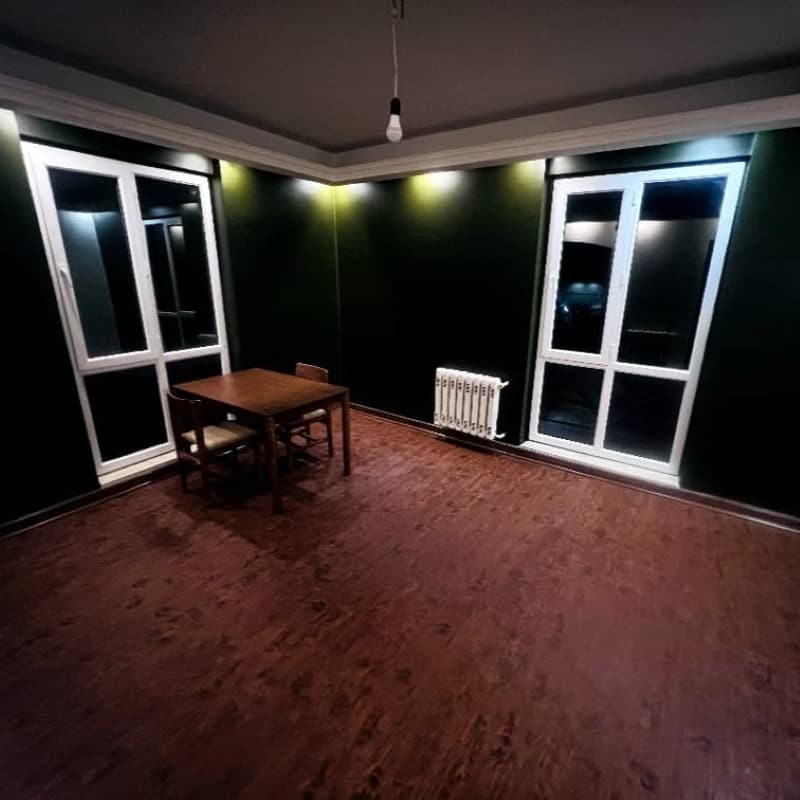 نمونه کار کفپوش تایل کلاسیک در منزل مسکونی