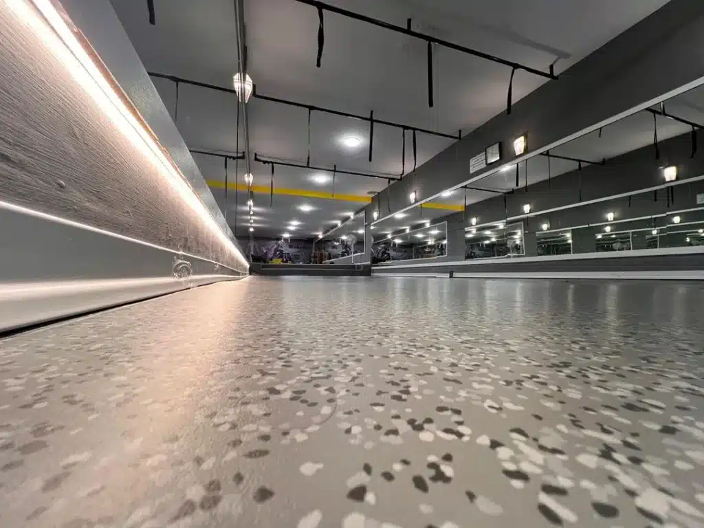 نمونه کار کفپوش نورای آلمان در باشگاه مهرآرا