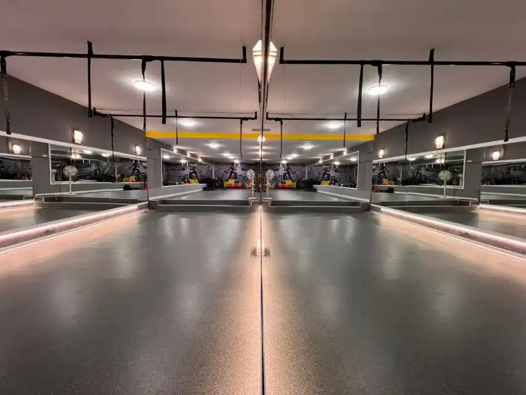 نمونه کار کفپوش نورای آلمان در باشگاه مهرآرا