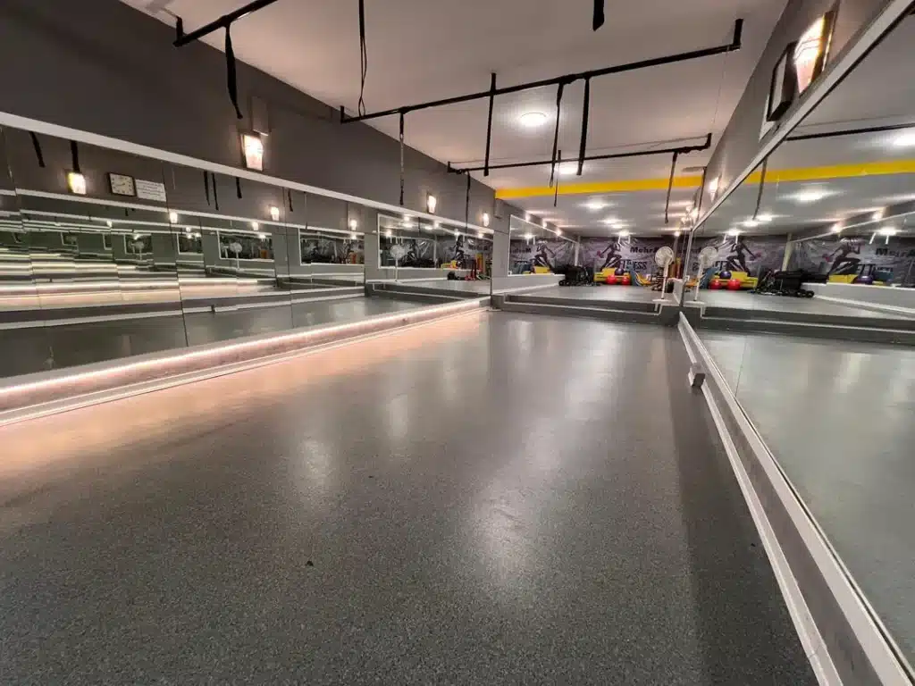 نمونه کار کفپوش نورای آلمان در باشگاه مهرآرا