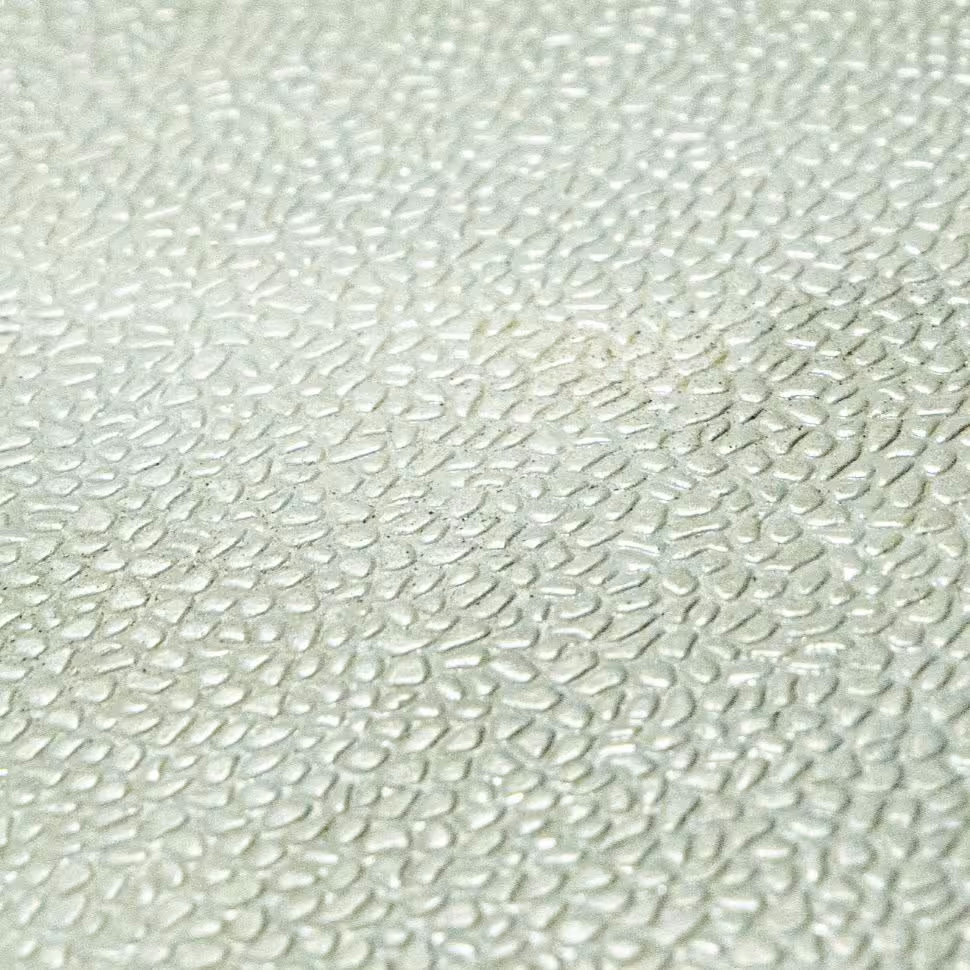 نمونه کار کفپوش پی وی سی ورزشی در باشگاه بدنسازی آنیل